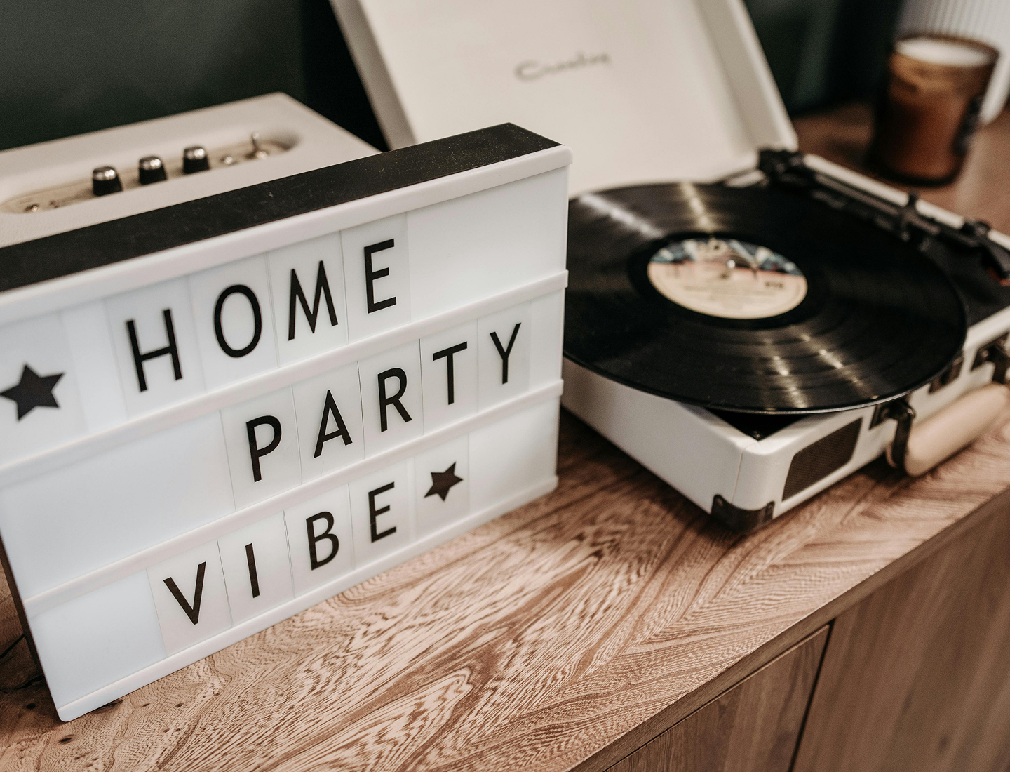 vinyl_lettering